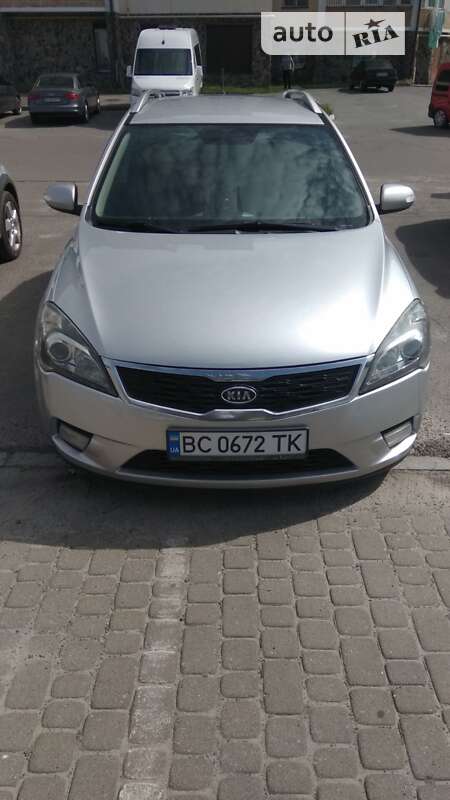 Kia Ceed (2011)