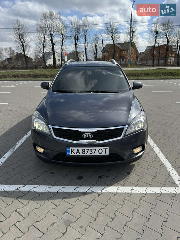 Kia Ceed (2011)