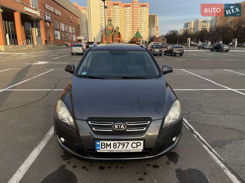 Kia Ceed (2007)