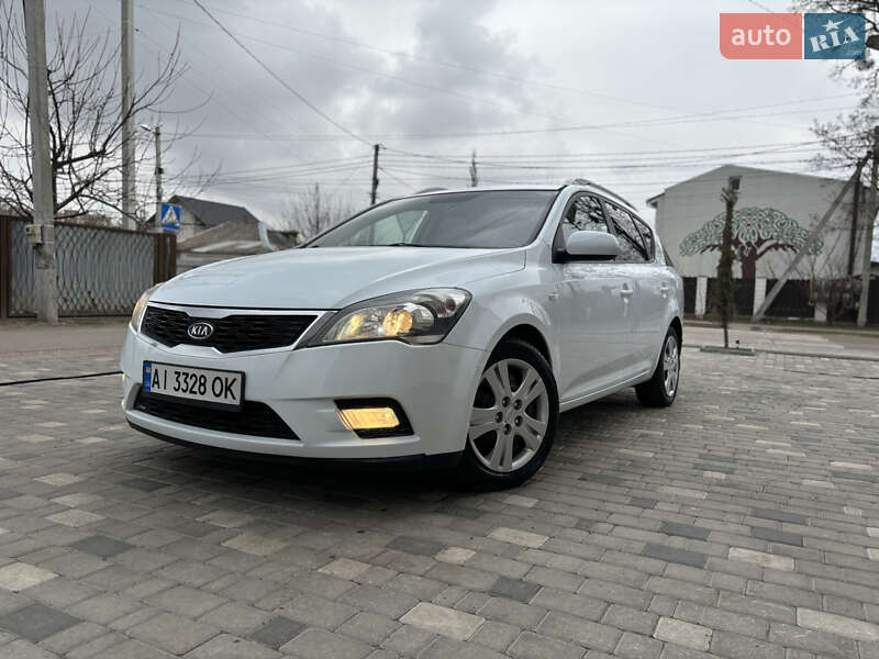 Kia Ceed (2011)