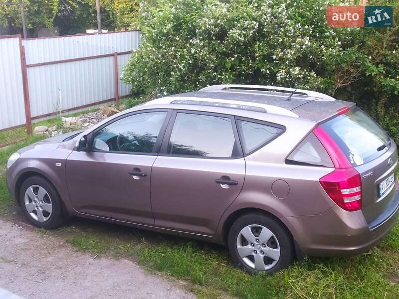 Kia Ceed (2009)