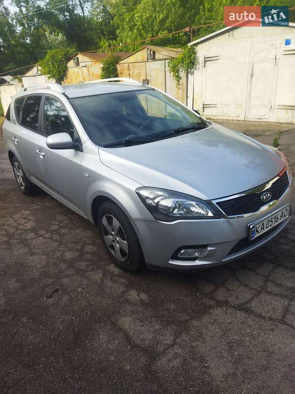 Kia Ceed (2009)