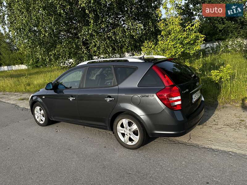 Kia Ceed (2008)