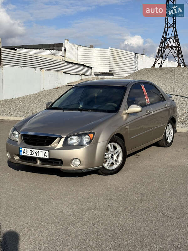 Kia Cerato (2006)
