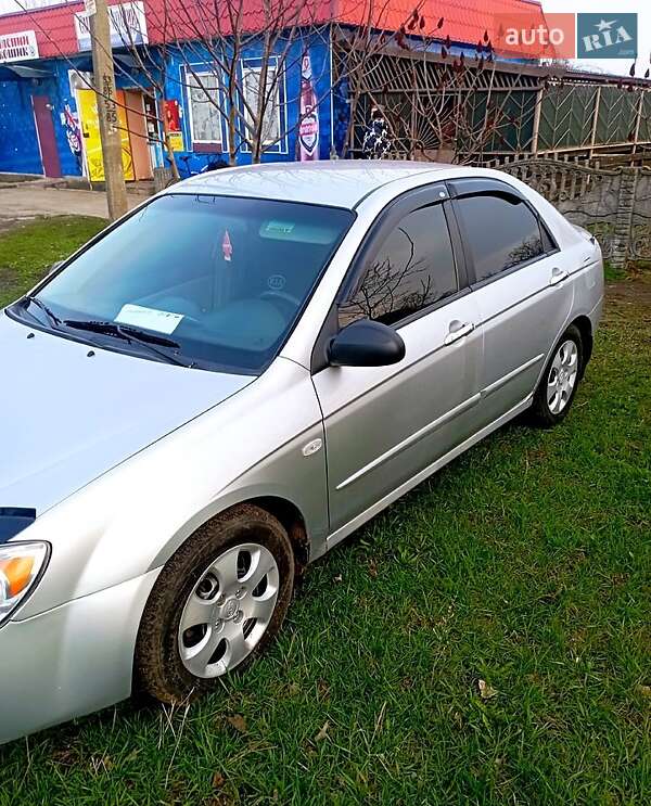 Kia Cerato (2006)