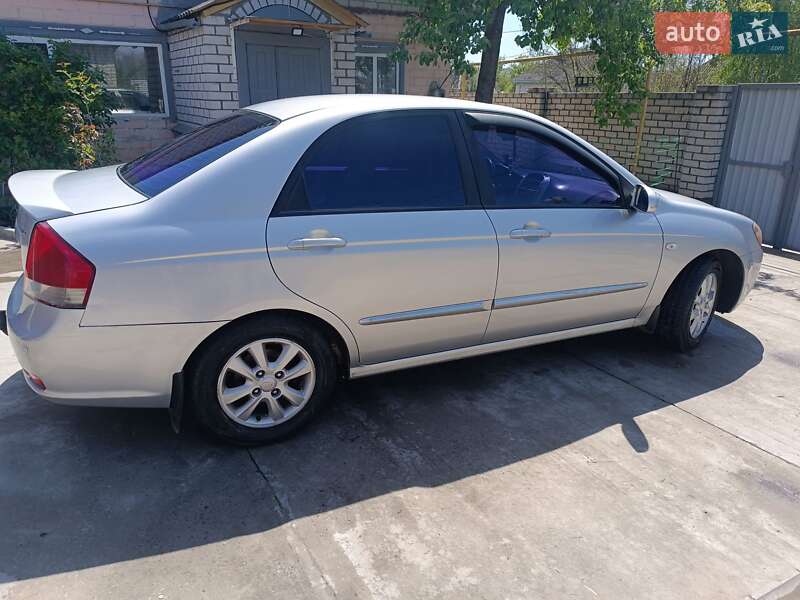 Kia Cerato (2008)