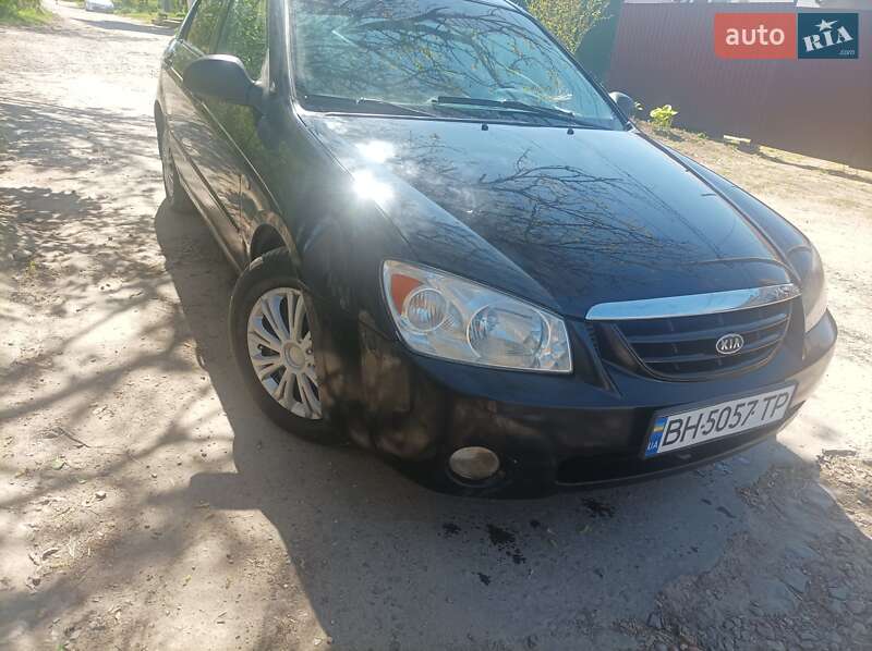 Kia Cerato (2005)