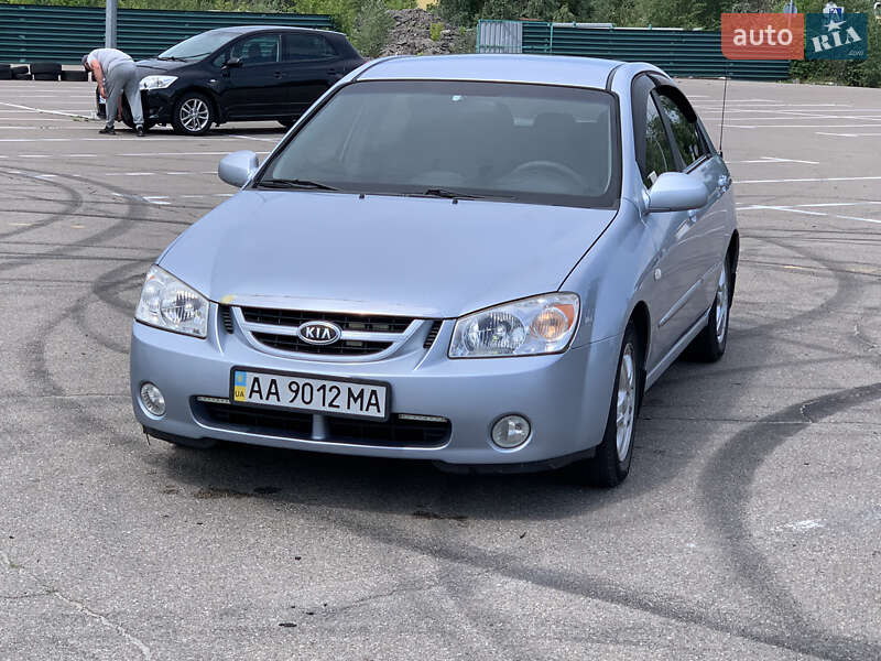 Kia Cerato (2006)