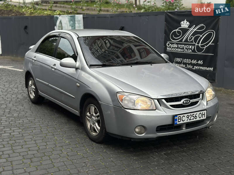 Kia Cerato (2006)
