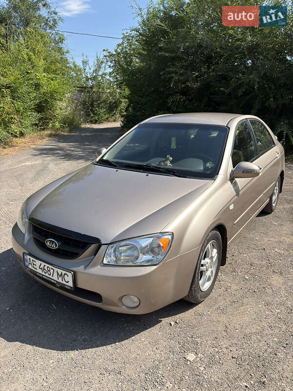 Kia Cerato (2006)
