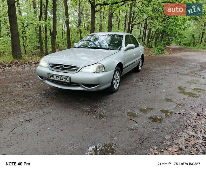 Kia Clarus (1998)