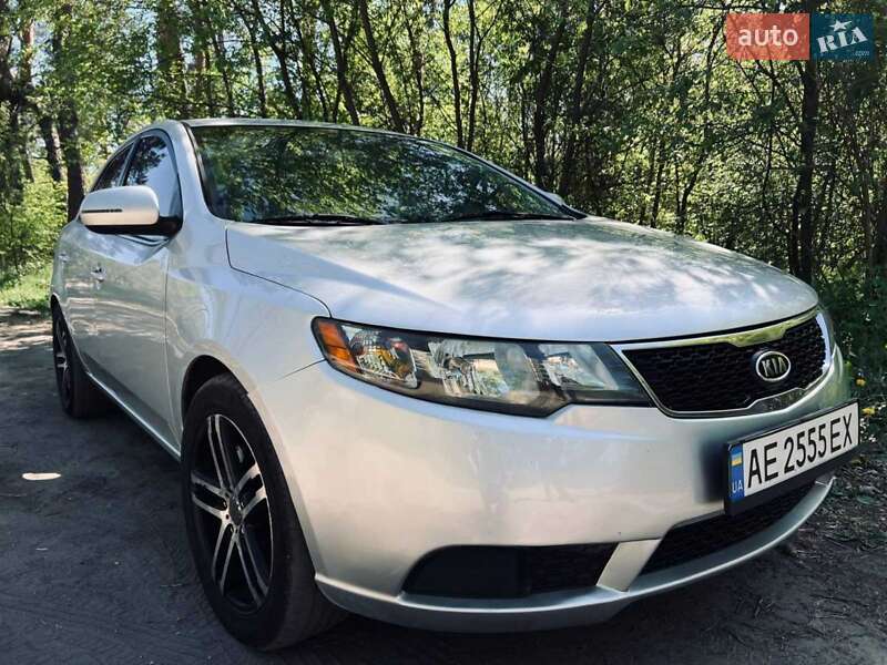 Kia Forte (2012)