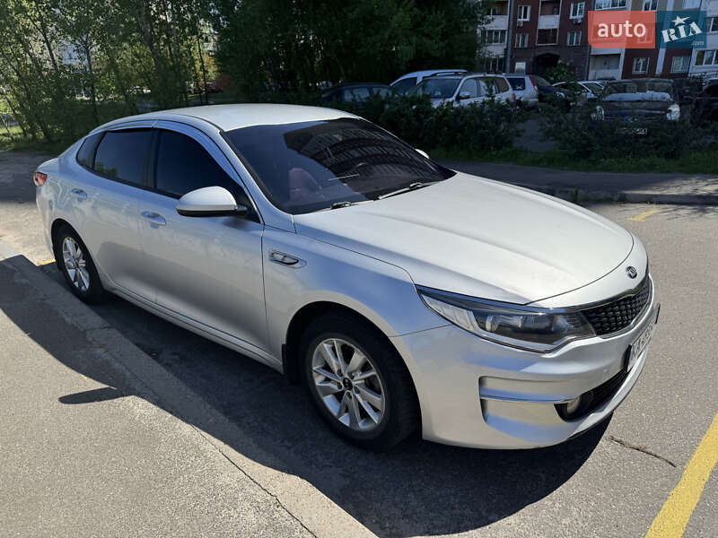 Kia K5 (2016)