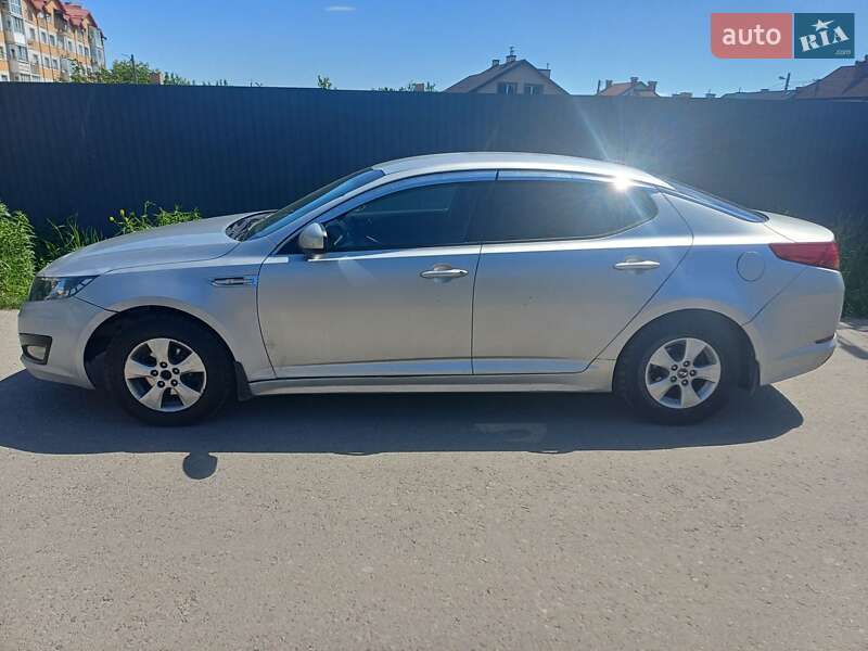 Kia K5 (2012)