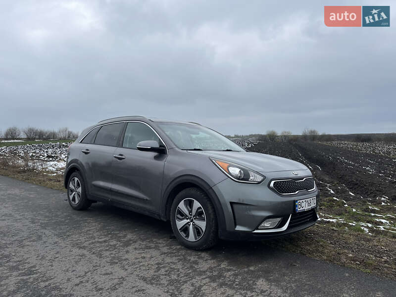 Kia Niro (2016)