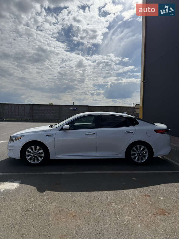 Kia Optima (2016)