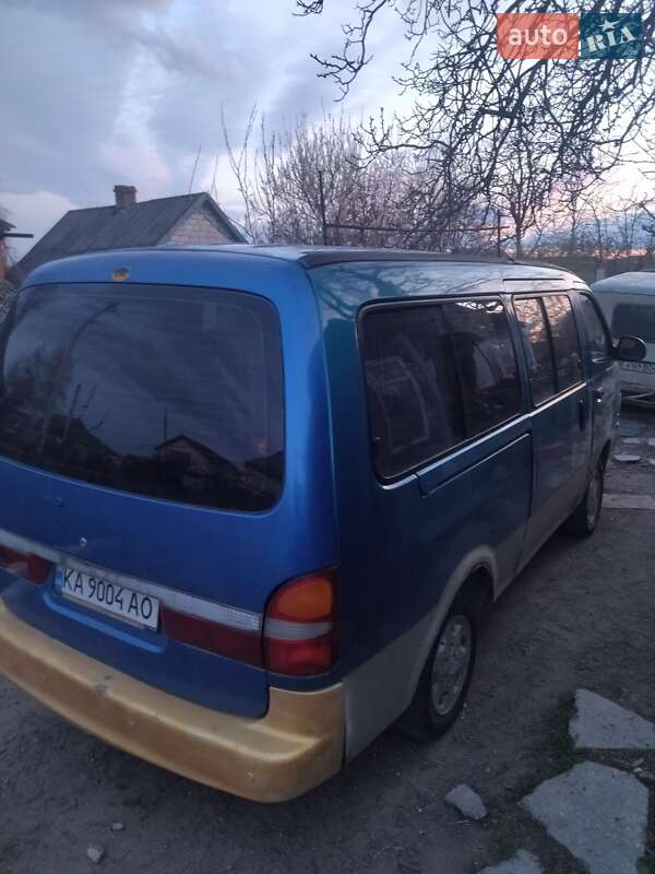 Kia Pregio (1998)