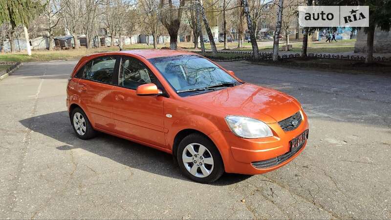 Kia Rio (2007)