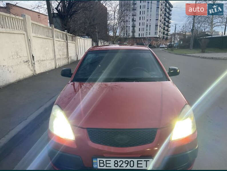Kia Rio (2007)