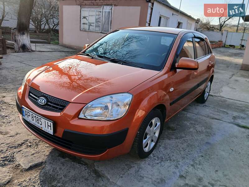 Kia Rio (2007)