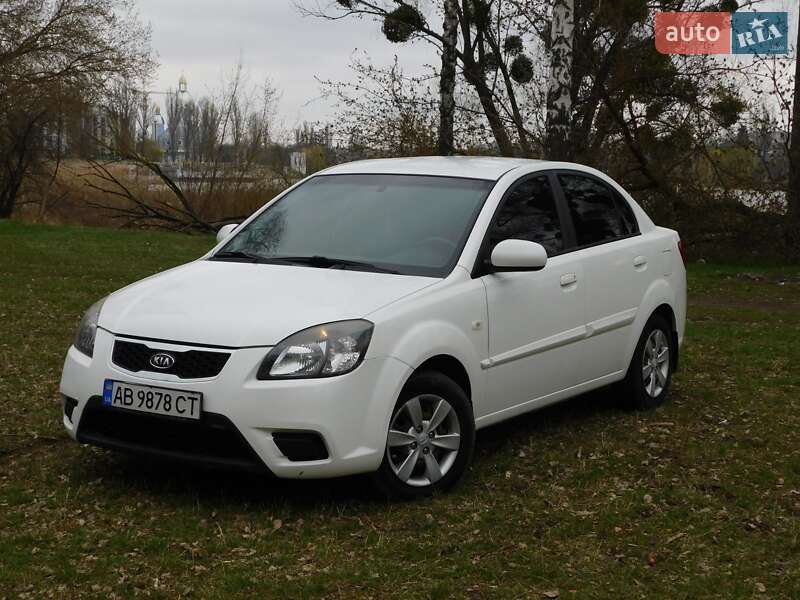 Kia Rio (2011)