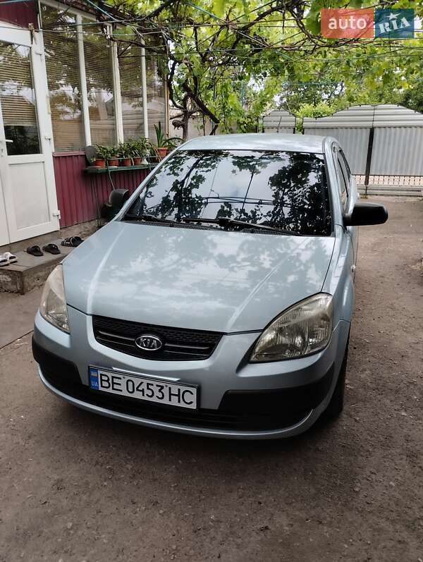 Kia Rio (2006)