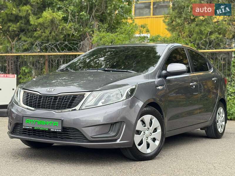 Kia Rio (2013)