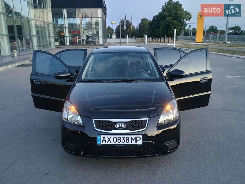 Kia Rio (2011)