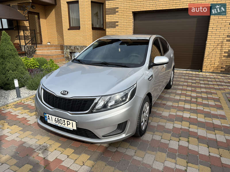 Kia Rio (2013)