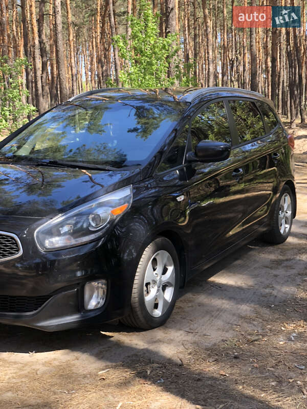 Kia Rondo (2013)