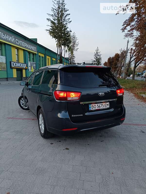 Kia Sedona (2015)