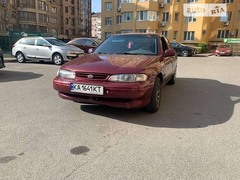 Kia Sephia (1998)