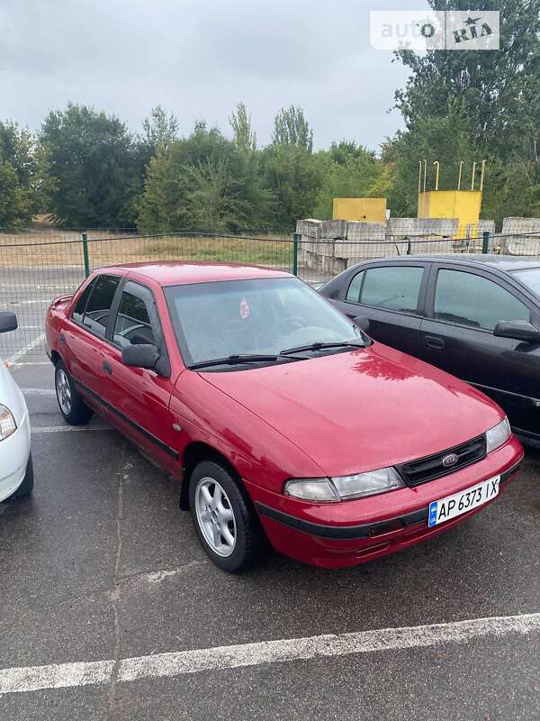 Kia Sephia (1995)