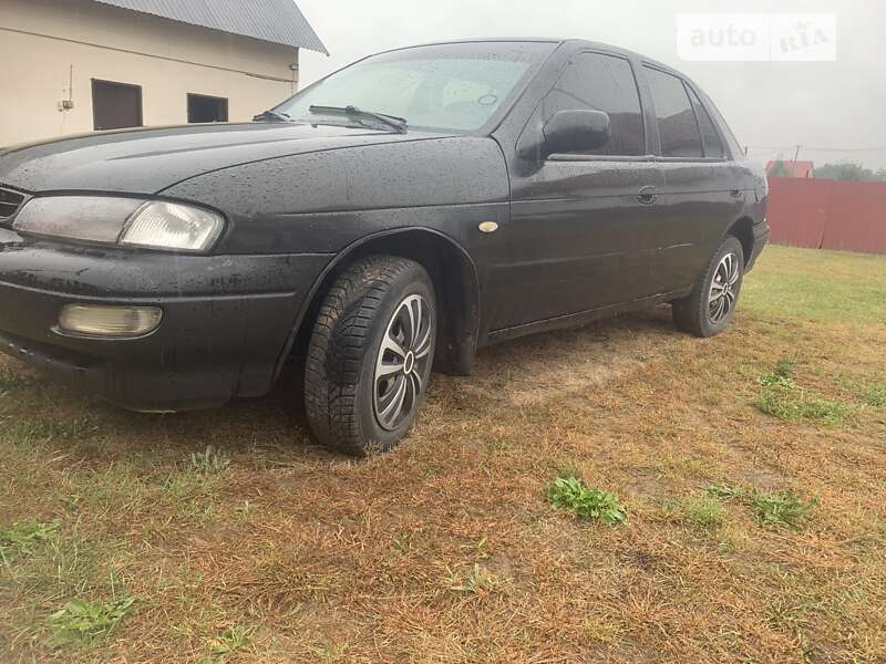 Kia Sephia (1998)