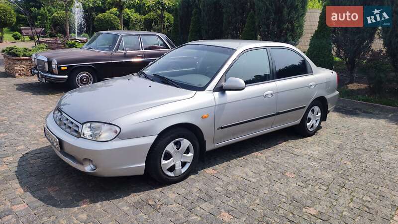 Kia Sephia (2004)