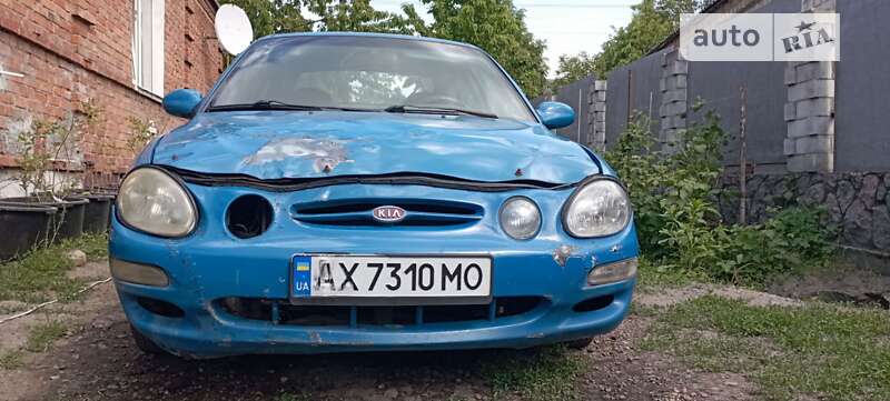 Kia Shuma (1998)