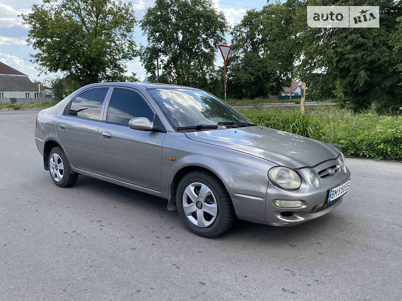 Kia Shuma (2001)