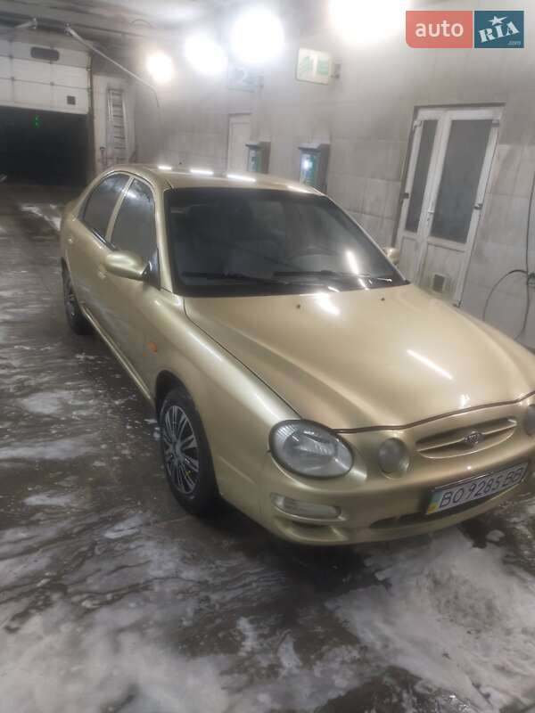 Kia Shuma (1999)