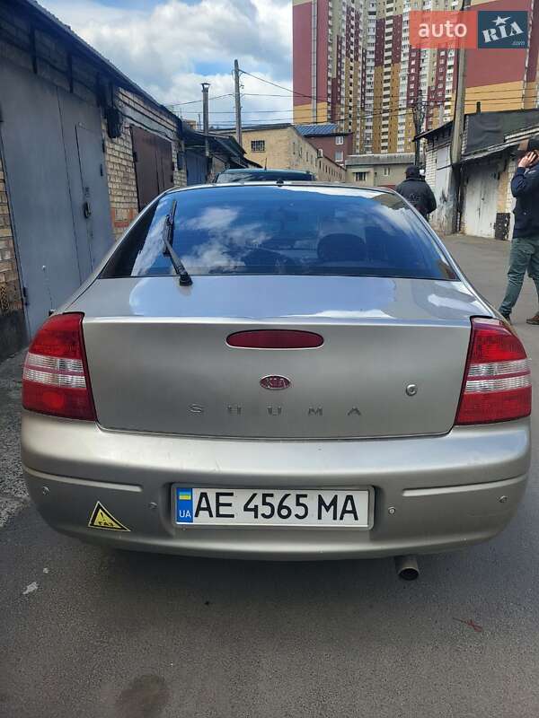 Kia Shuma (2000)
