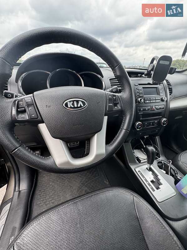 Kia Sorento (2011)
