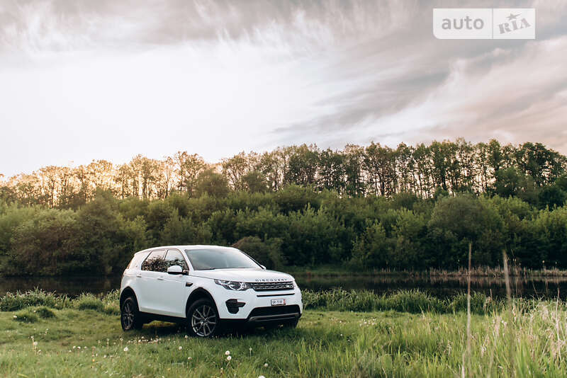 Land-rover Discovery sport (2017)