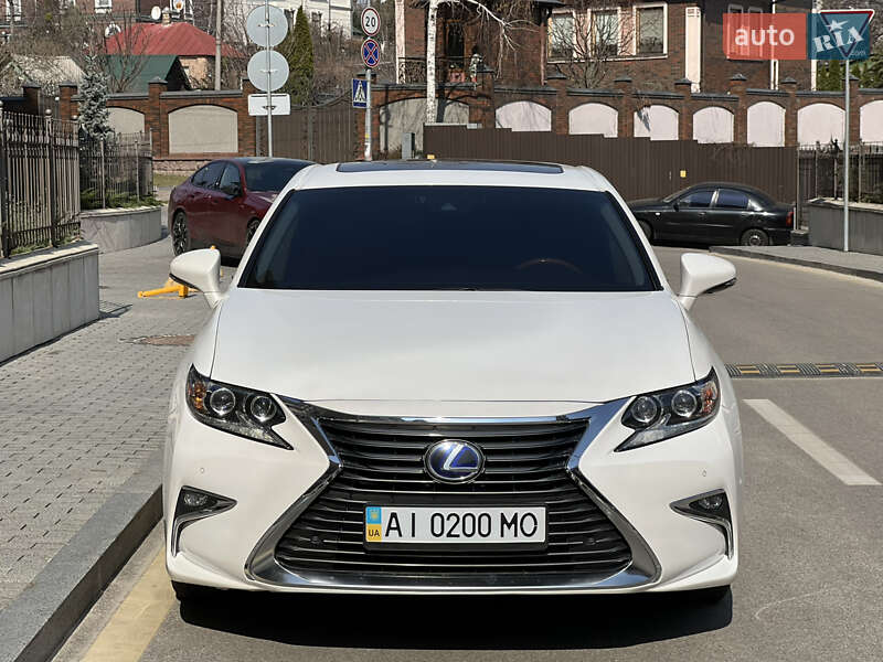 Lexus Es (2016)