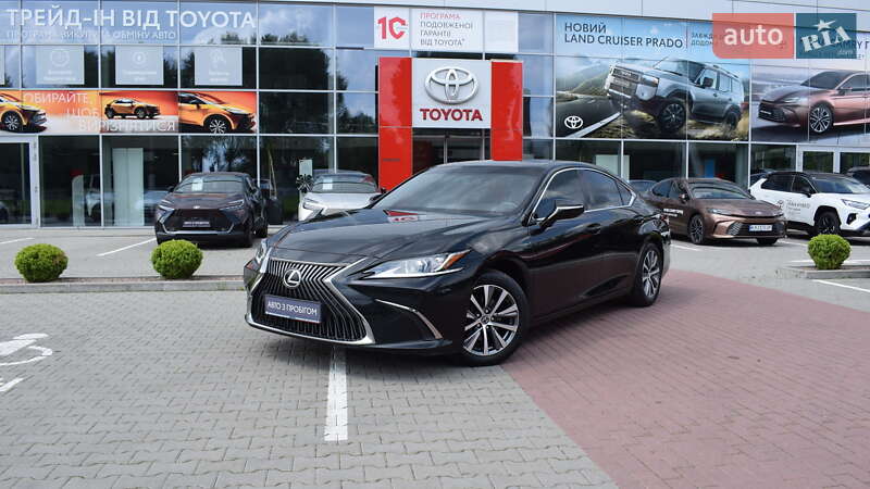 Lexus Es (2019)