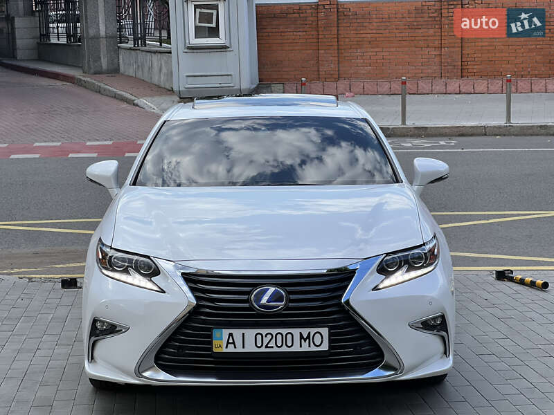 Lexus Es (2015)