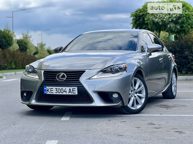 Lexus Is 200t (2016)
