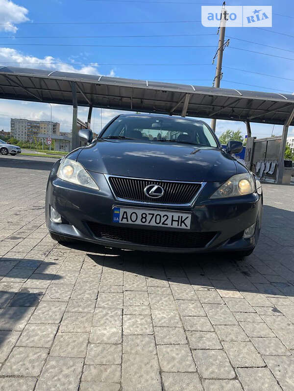Lexus Is 220d (2008)