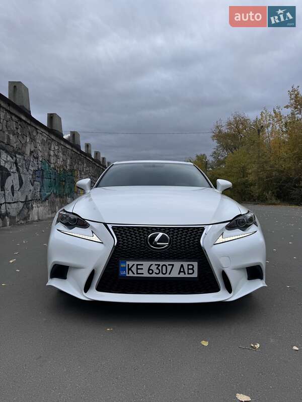 Lexus Is (2013)