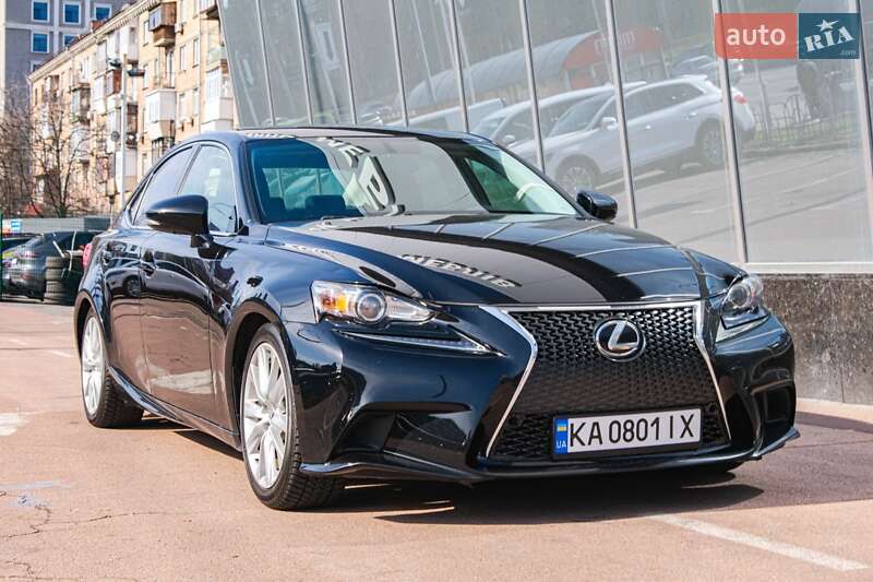 Lexus Is (2015)