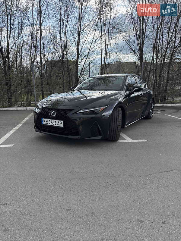 Lexus Is (2021)