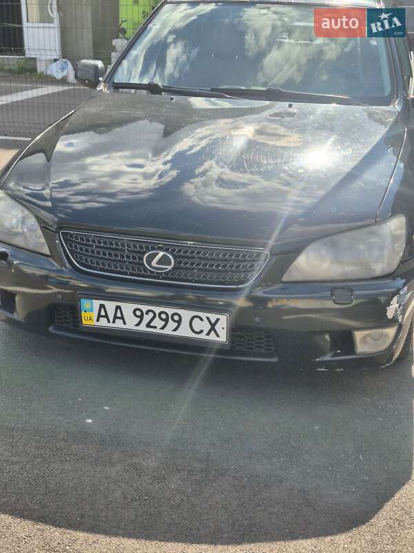 Lexus Is (2004)
